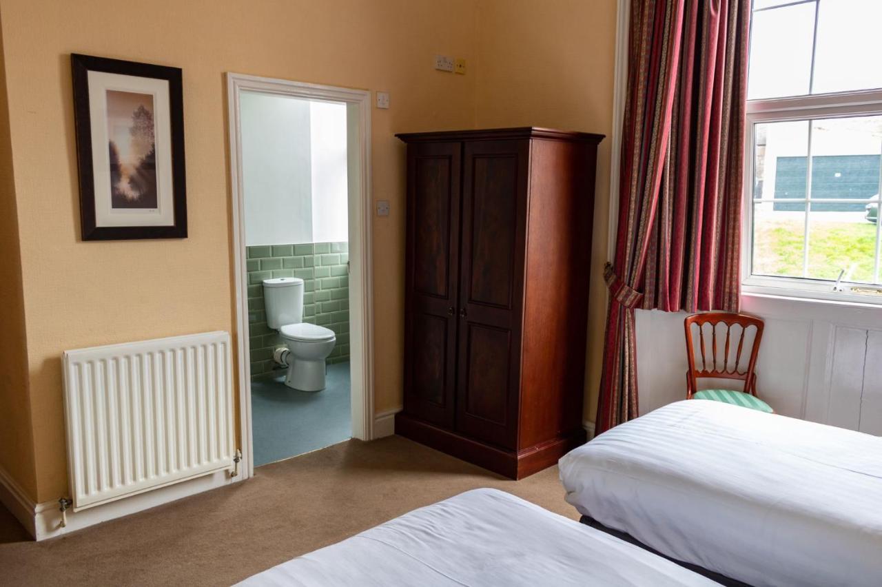 The Buck Hotel Reeth Bagian luar foto