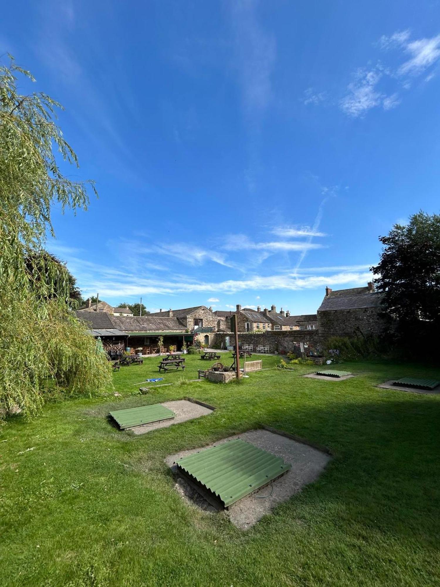 The Buck Hotel Reeth Bagian luar foto