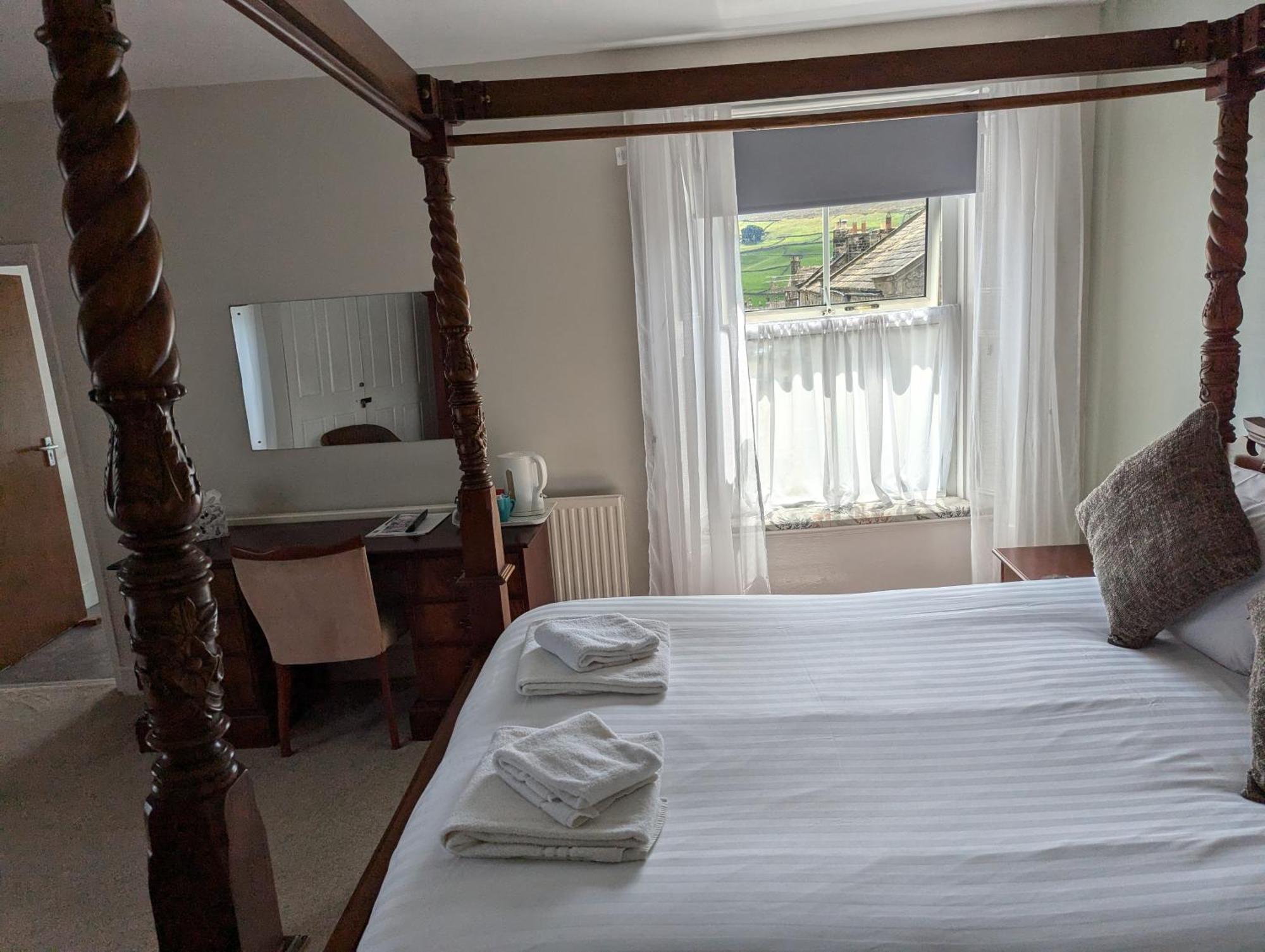 The Buck Hotel Reeth Bagian luar foto